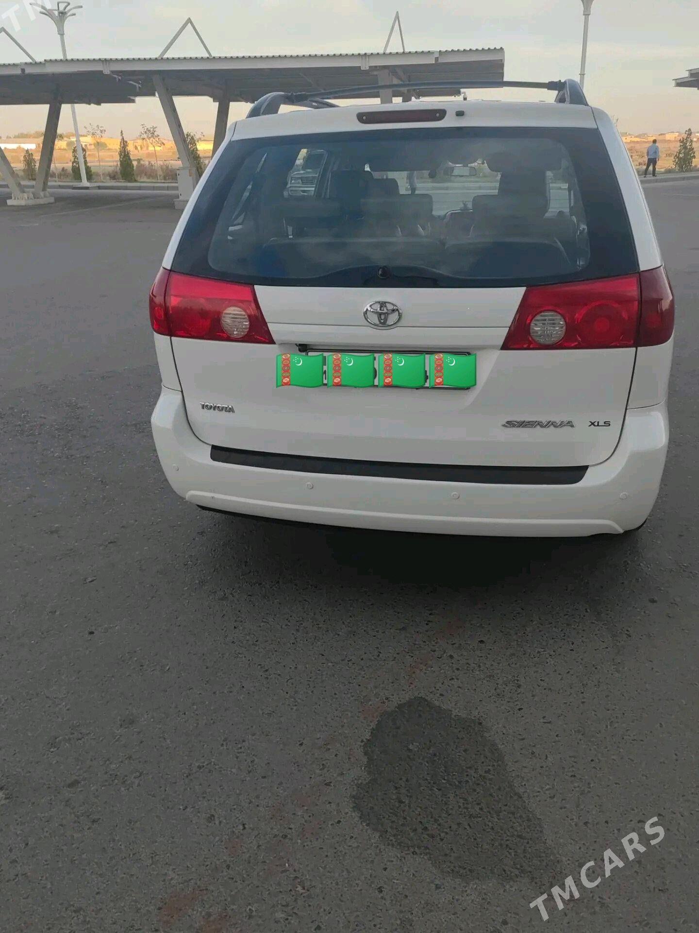 Toyota Sienna 2008 - 240 000 TMT - Туркменабат - img 7