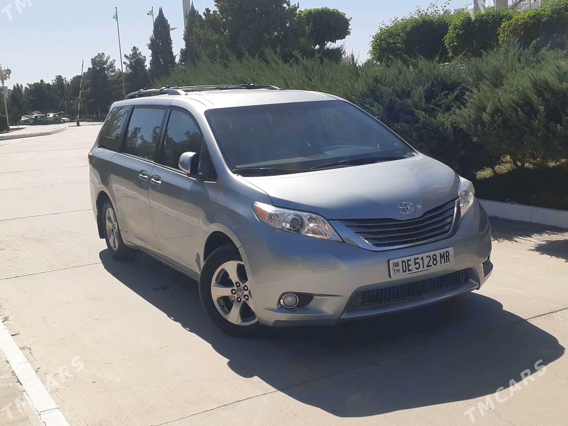 Toyota Sienna 2016 - 360 000 TMT - Мары - img 6