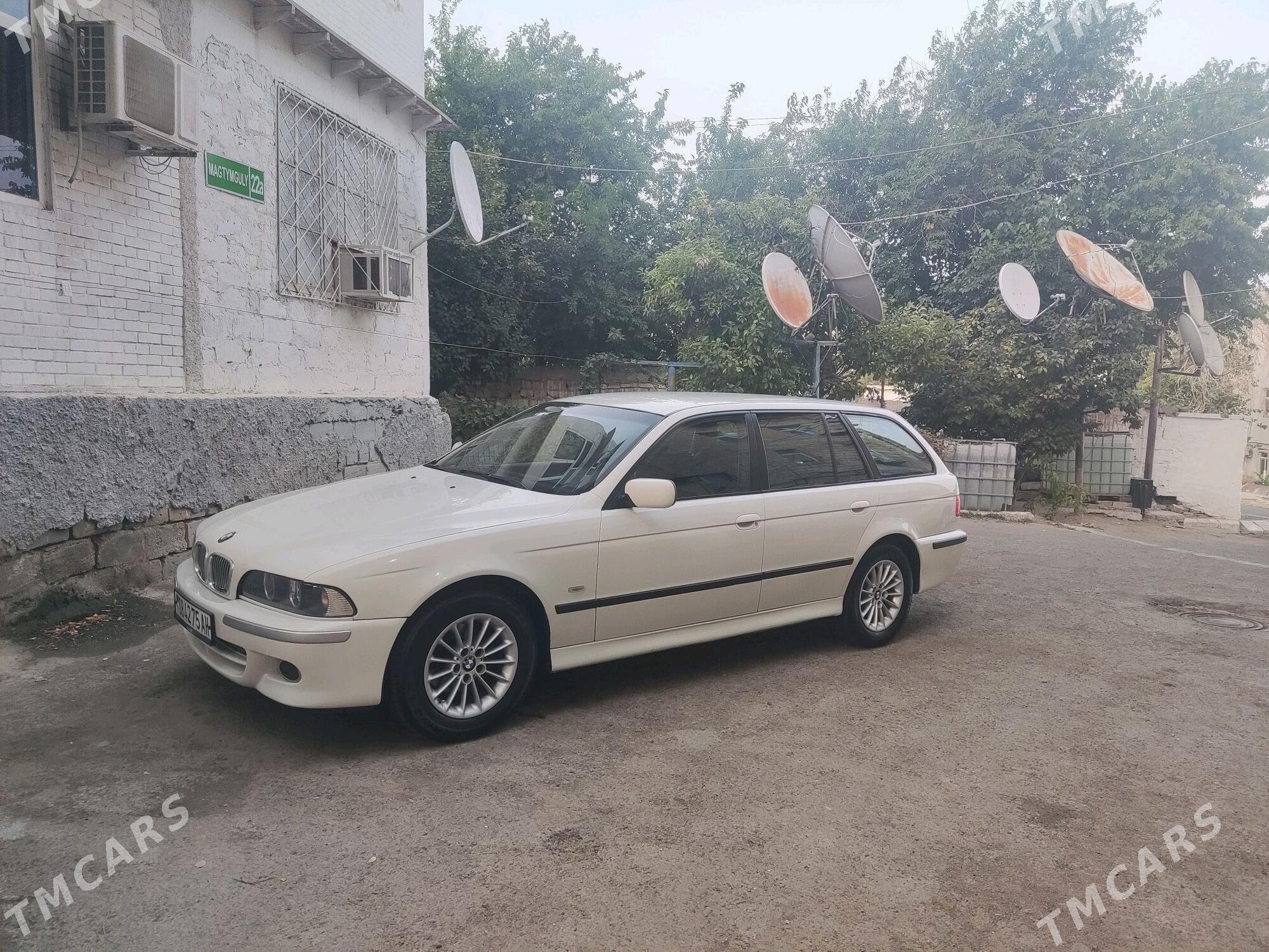 BMW E39 2002 - 110 000 TMT - Türkmenbaşy - img 6