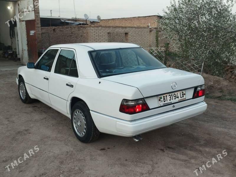Mercedes-Benz 230E 1988 - 50 000 TMT - Туркменабат - img 5