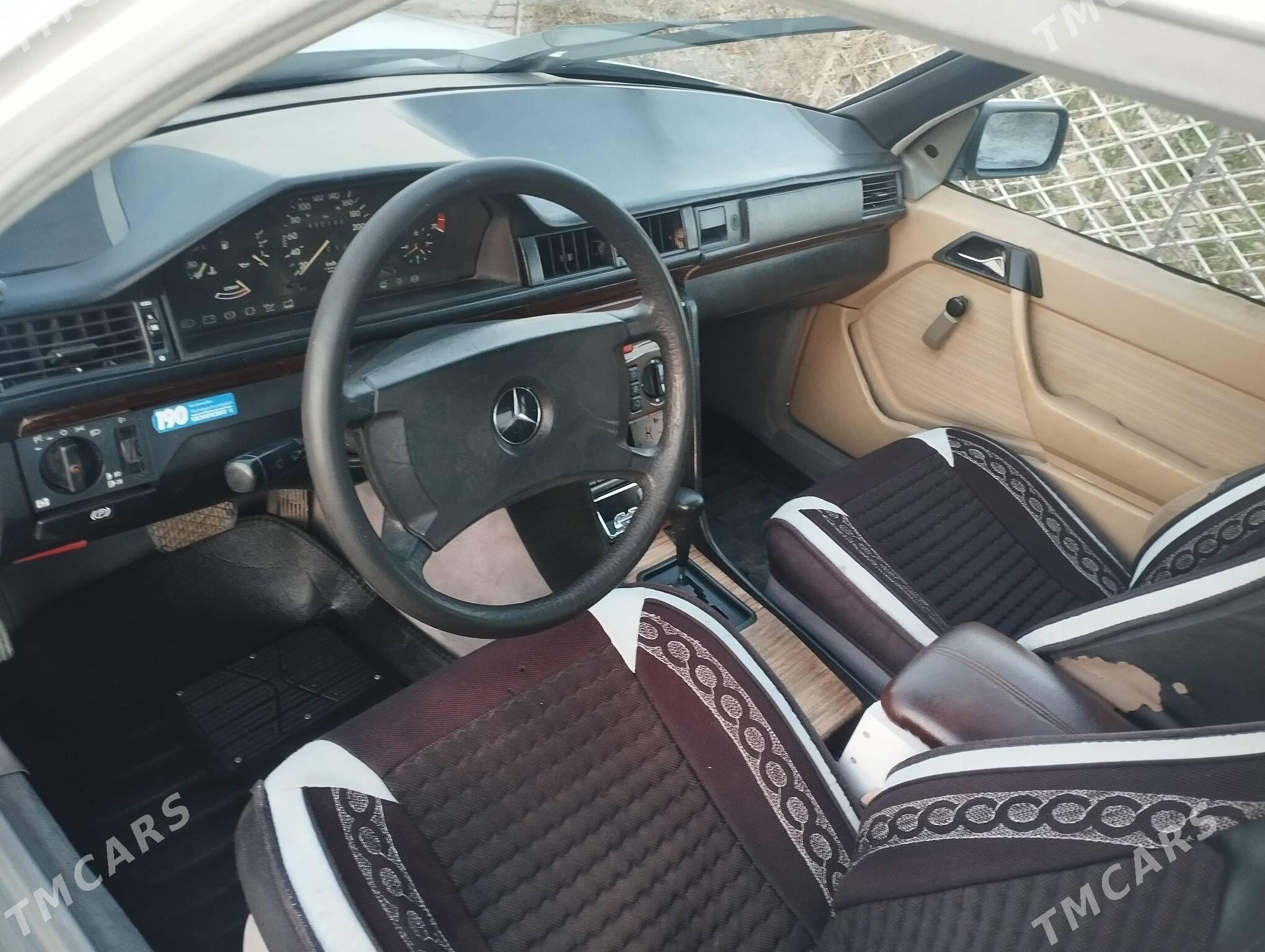 Mercedes-Benz 230E 1988 - 50 000 TMT - Туркменабат - img 1