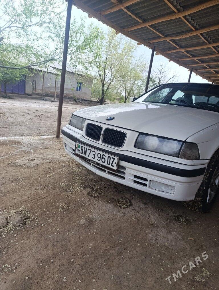 BMW 3 Series 1993 - 20 000 TMT - Boldumsaz - img 1