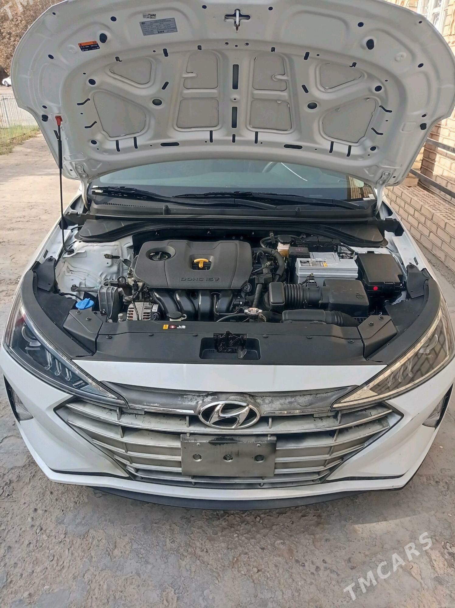 Hyundai Elantra 2020 - 235 000 TMT - Мары - img 5