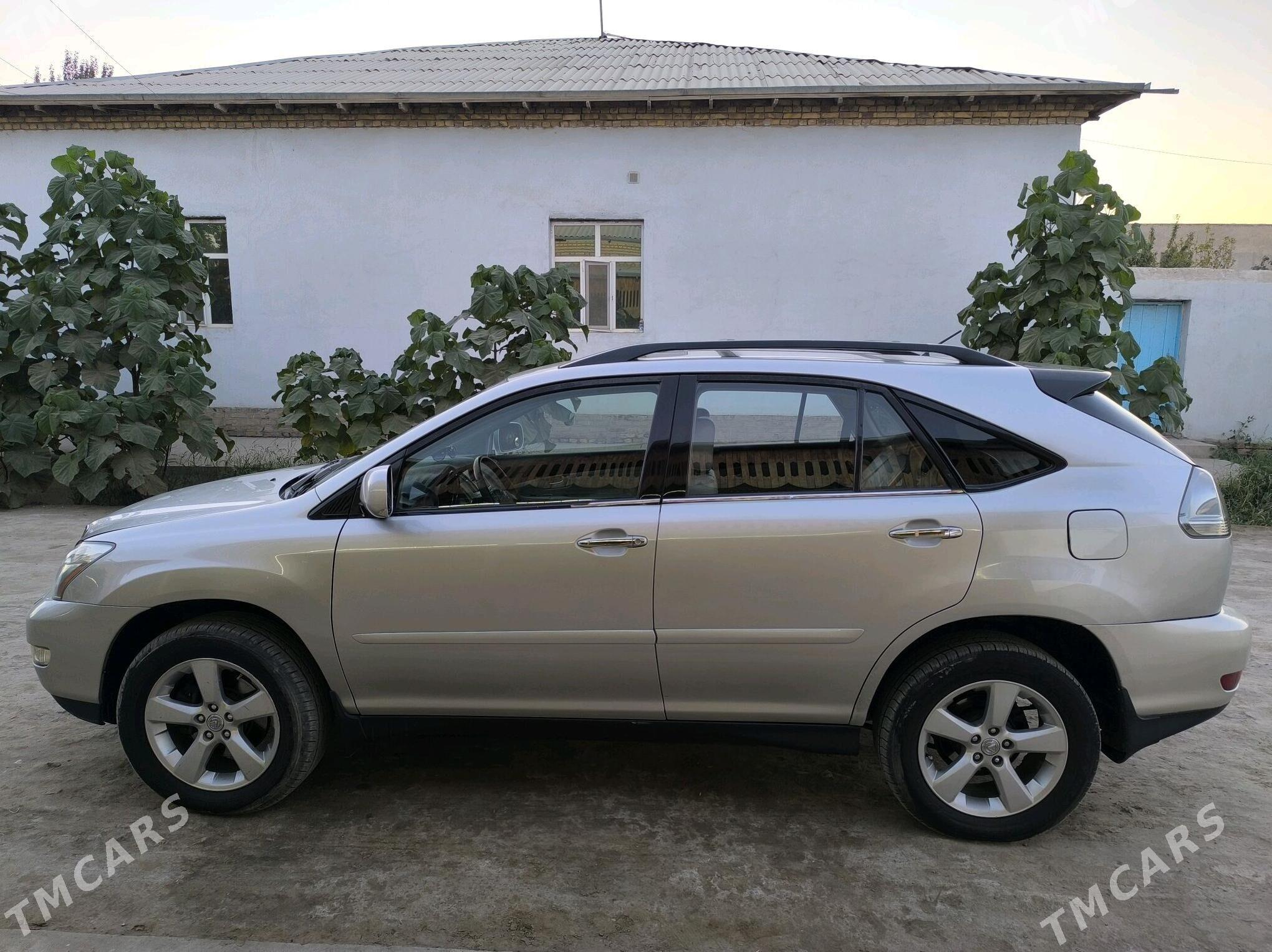 Lexus RX 330 2003 - 250 000 TMT - Гурбансолтан Едже - img 8