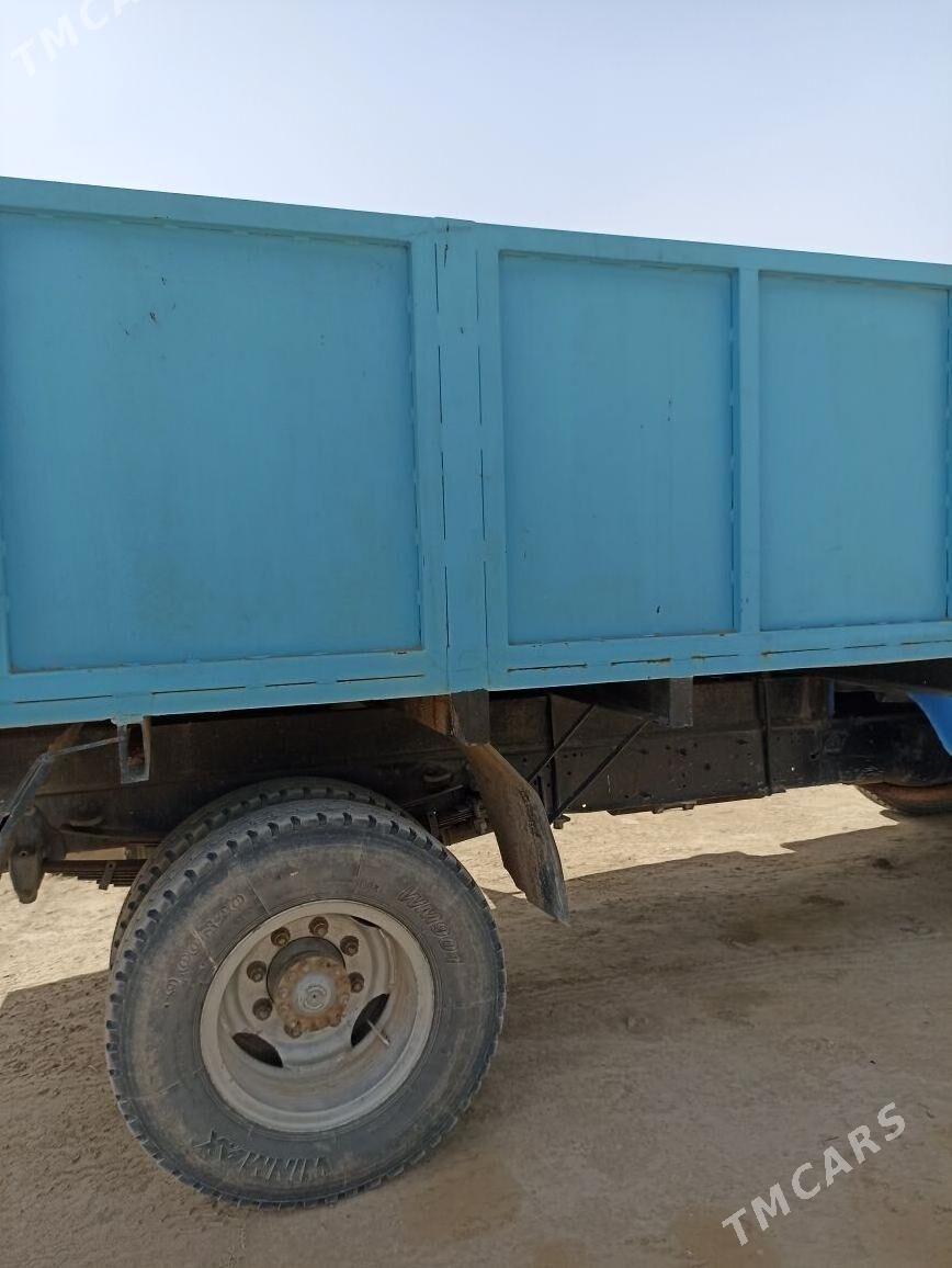 Zil 130 2025 - 7 000 TMT - Ак-Бугдайский этрап - img 3