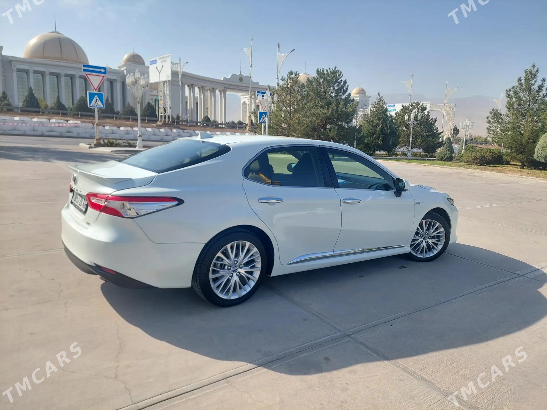 Toyota Camry 2019 - 235 000 TMT - Ашхабад - img 1