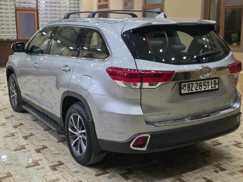 Toyota Highlander 2019 - 455 000 TMT - Туркменабат - img 6