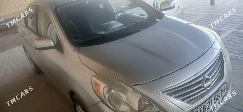 Nissan Versa 2013 - 110 000 TMT - Мары - img 5