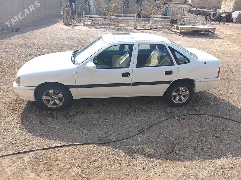 Opel Vectra 1992 - 26 000 TMT - Bereket - img 1
