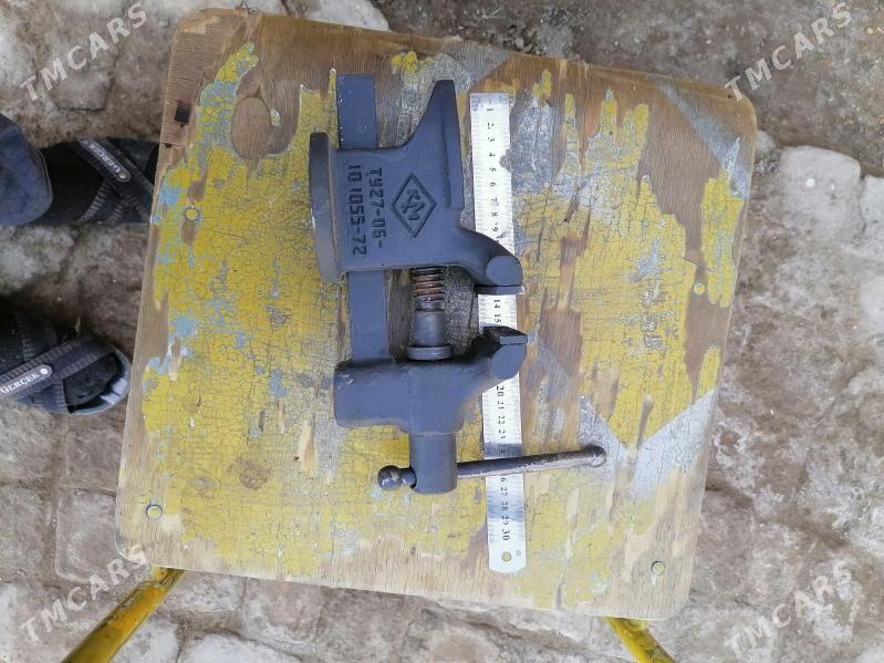 Тиски ссср - Туркменабат - img 1