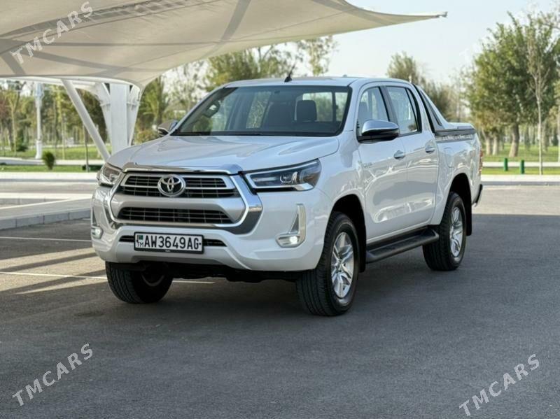 Toyota Hilux 2022 - 540 000 TMT - Aşgabat - img 1
