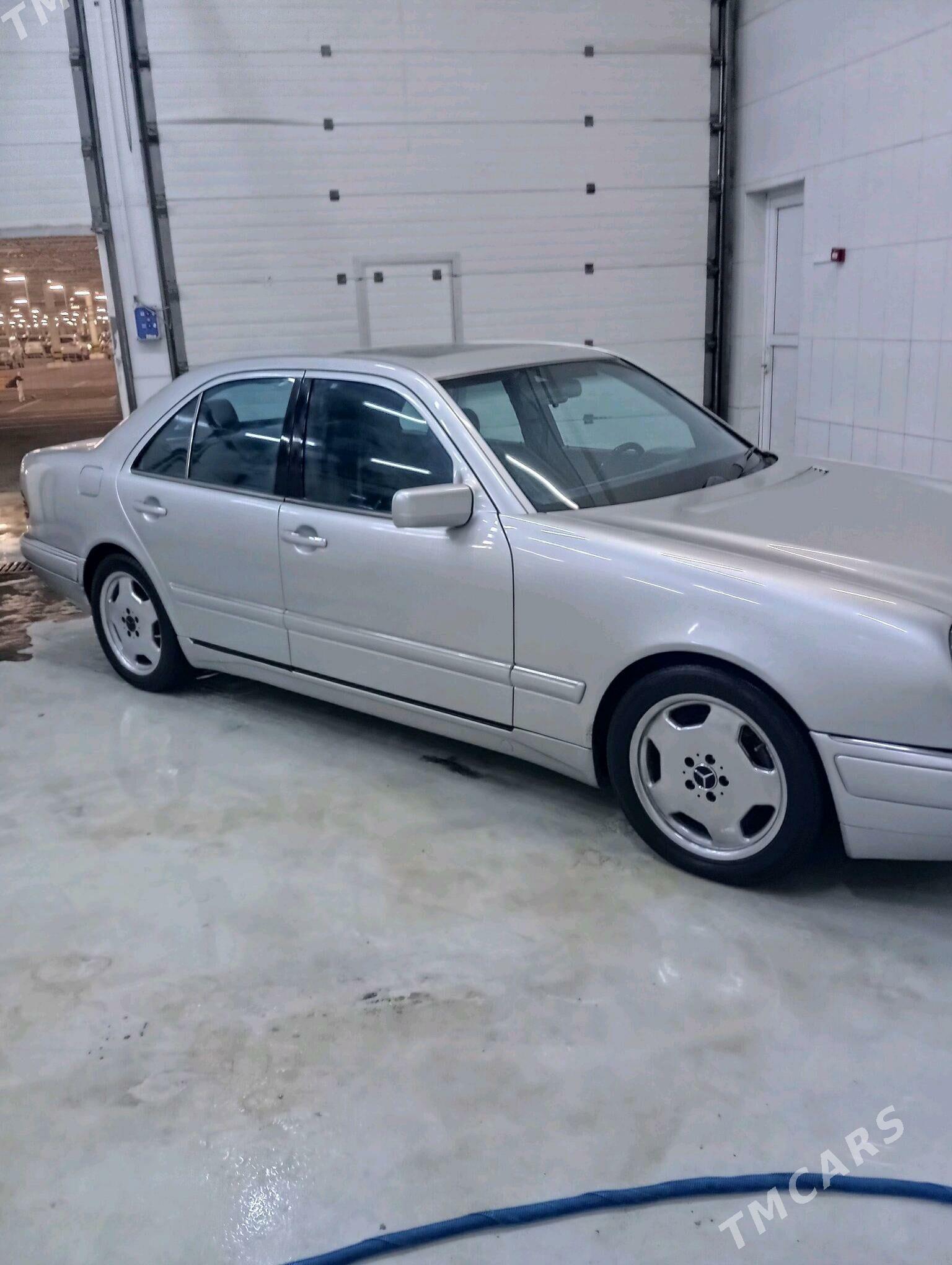 Mercedes-Benz E320 1998 - 140 000 TMT - Туркменбаши - img 3