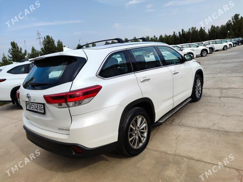 Toyota Highlander 2017 - 480 000 TMT - Мары - img 2