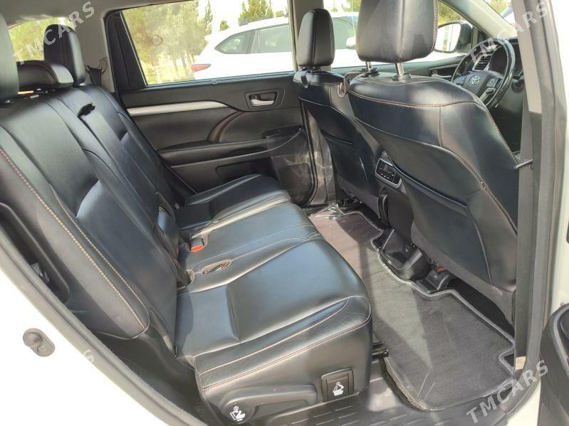 Toyota Highlander 2017 - 480 000 TMT - Мары - img 6