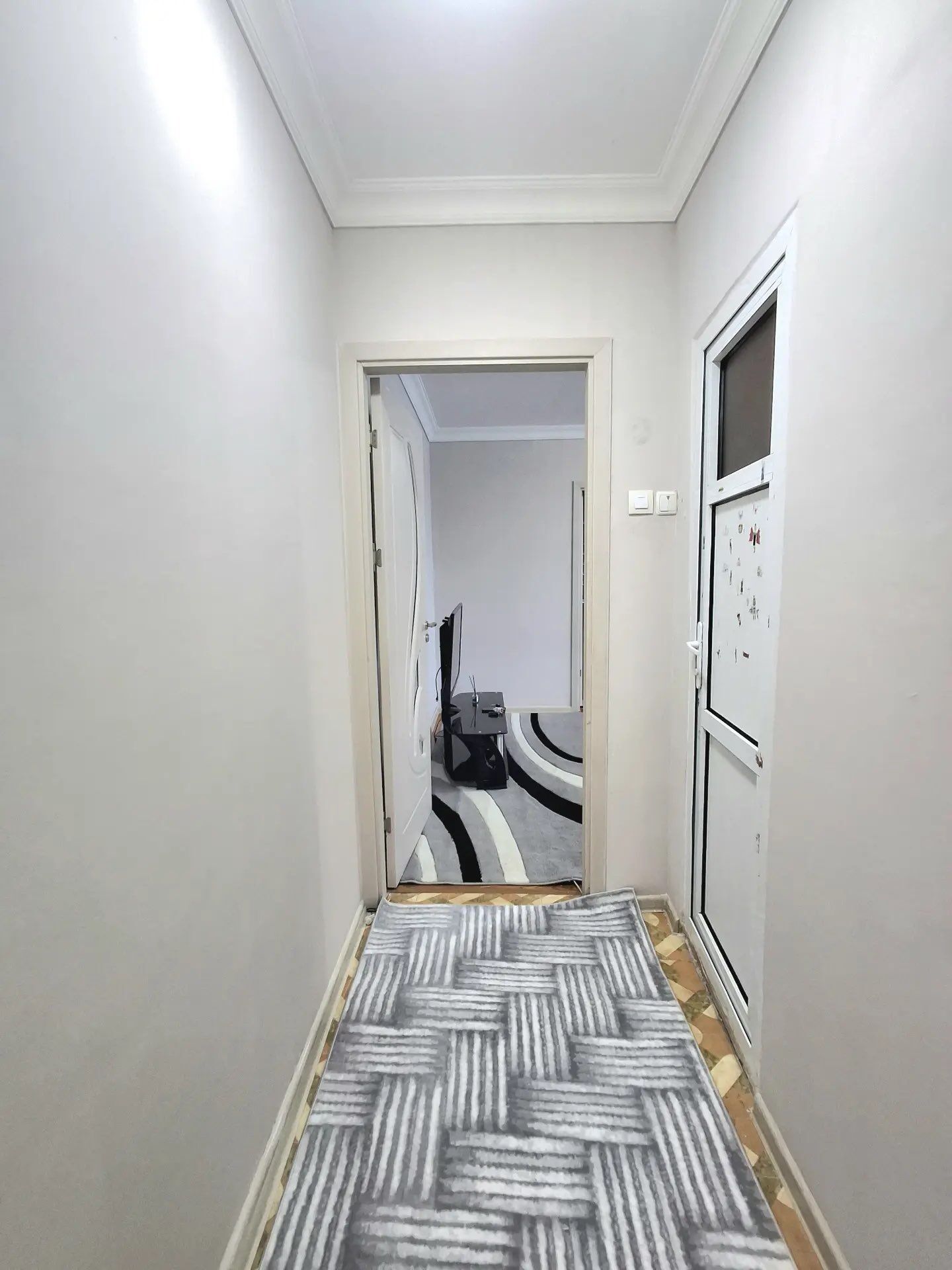 11мкр 3эт 2ком 56м2 Срочно - Aşgabat - img 2