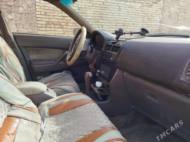 Toyota Vista 1994 - 55 000 TMT - Сакар - img 1