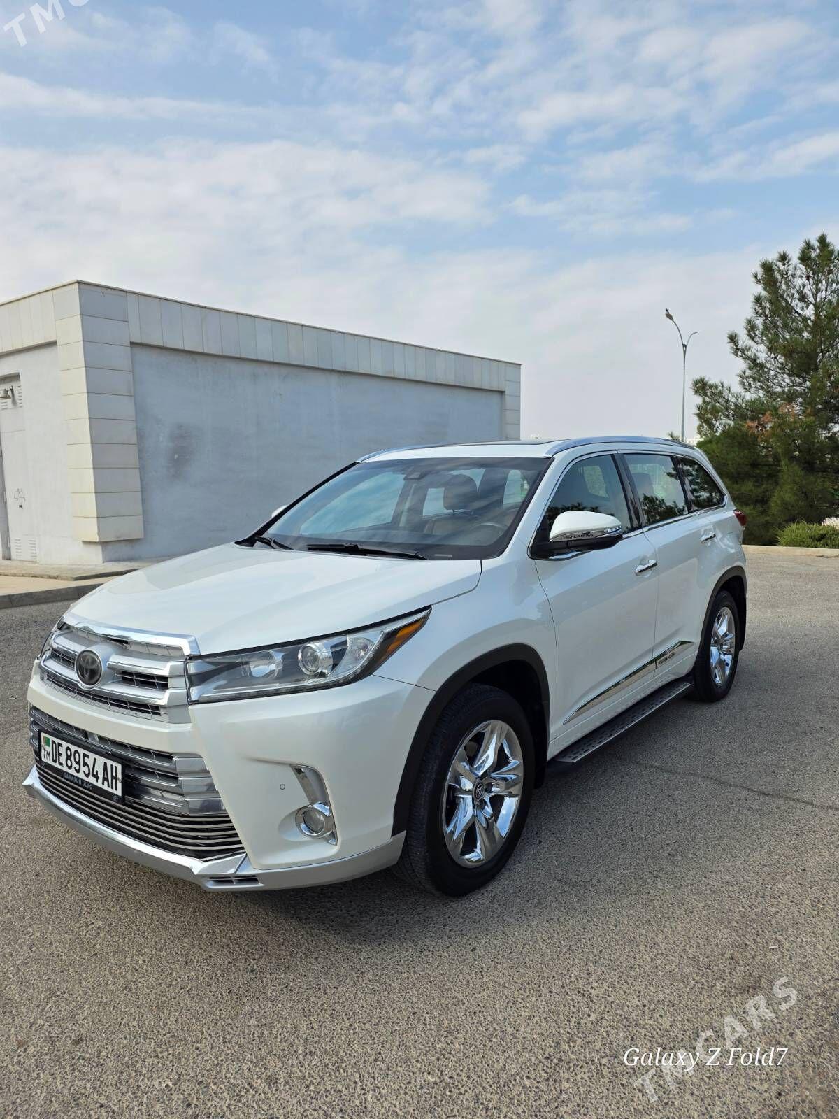 Toyota Highlander 2018 - 710 000 TMT - Ашхабад - img 7