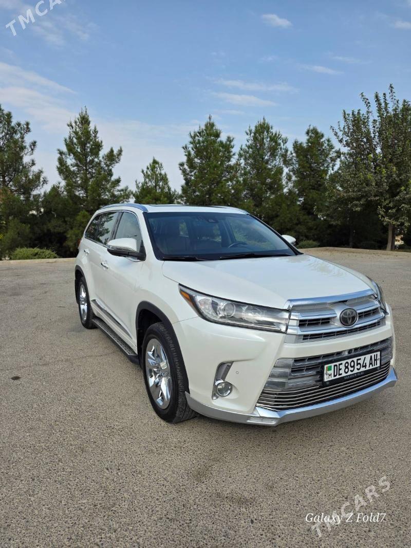 Toyota Highlander 2018 - 710 000 TMT - Ашхабад - img 4