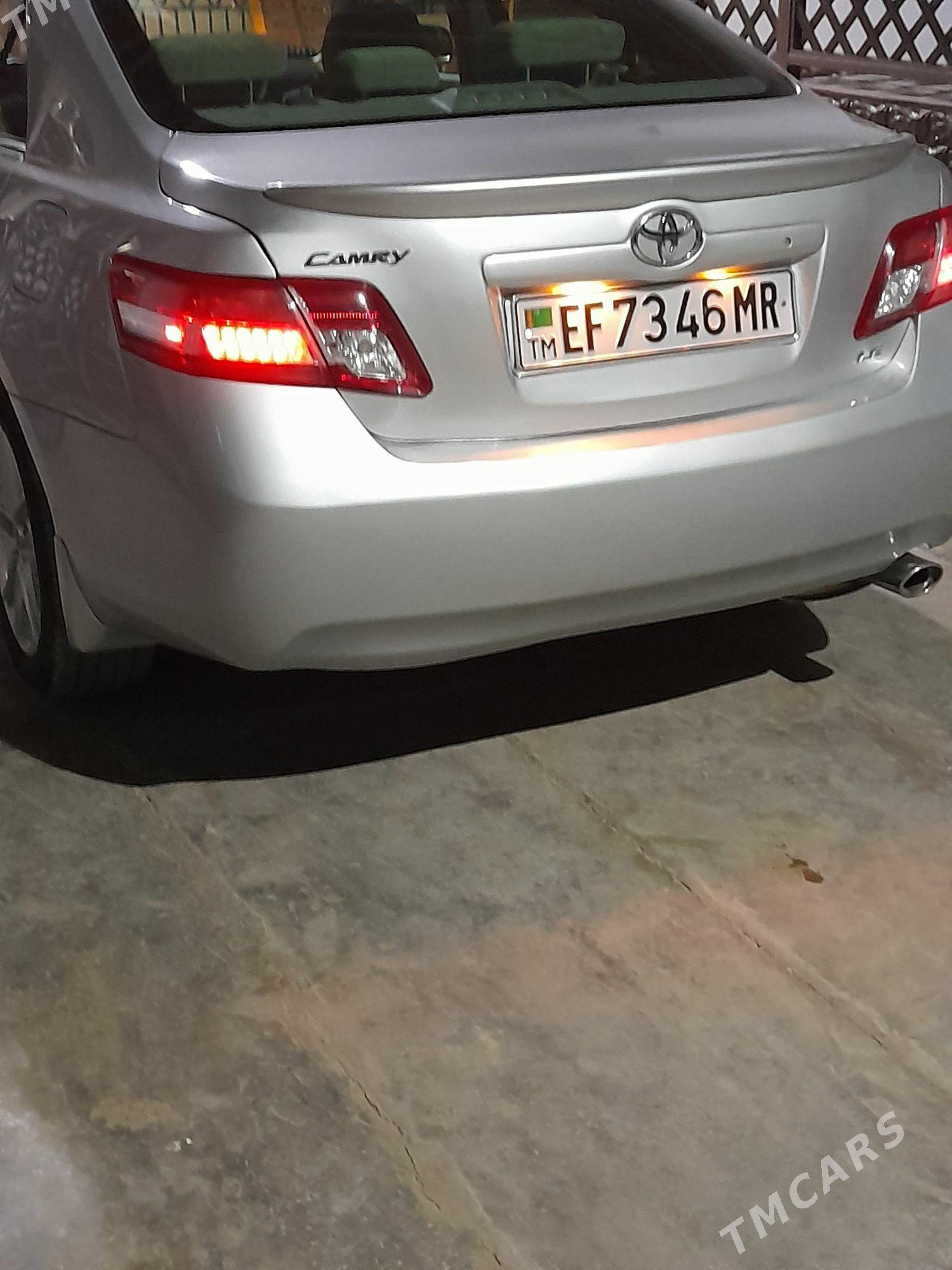Toyota Camry 2010 - 200 000 TMT - Мары - img 2