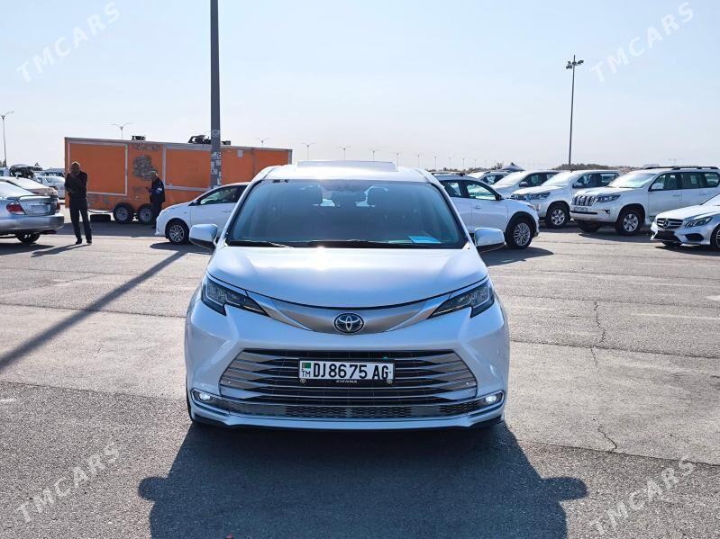 Toyota Sienna 2022 - 510 000 TMT - Aşgabat - img 9