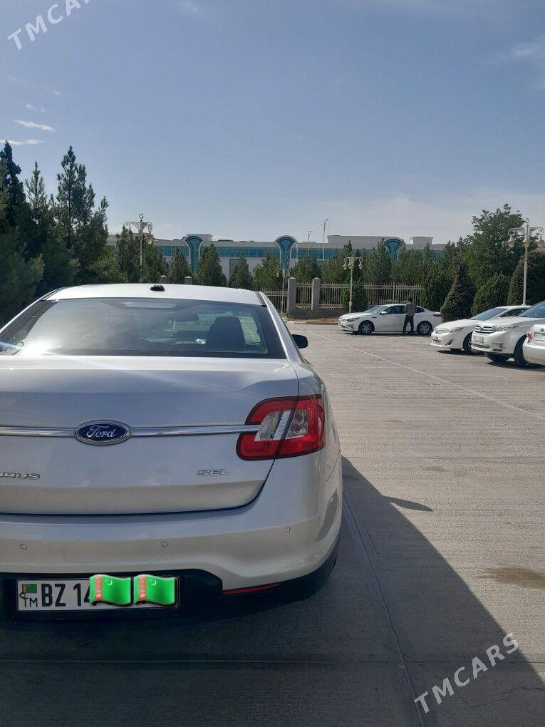 Ford Taurus 2010 - 160 000 TMT - Ашхабад - img 4
