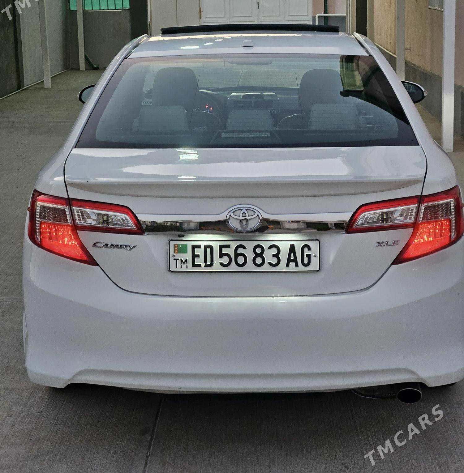 Toyota Camry 2014 - 236 000 TMT - Ашхабад - img 3