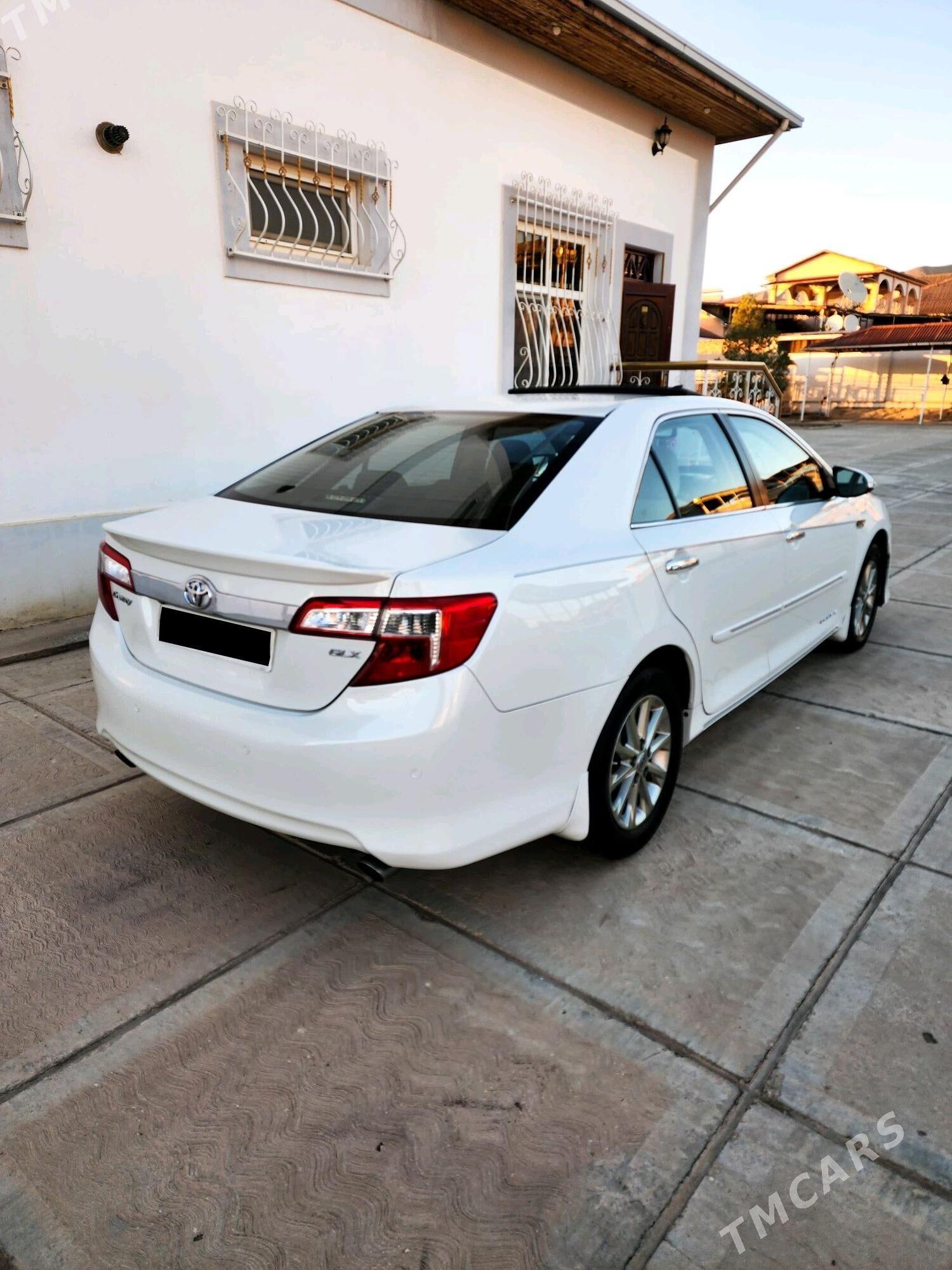 Toyota Camry 2012 - 215 000 TMT - Balkanabat - img 9