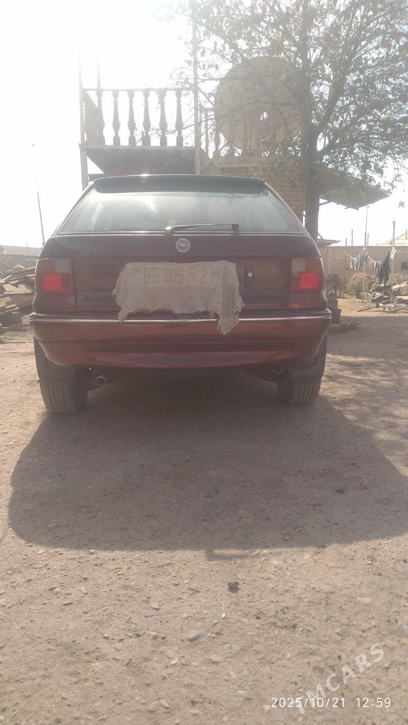 Opel Astra 1992 - 35 000 TMT - Мары - img 4
