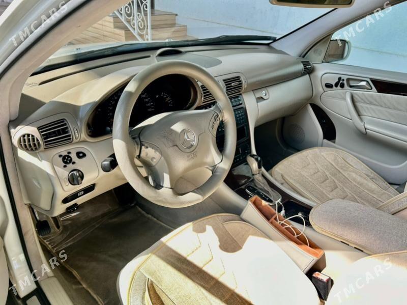 Mercedes-Benz C320 2001 - 140 000 TMT - Мары - img 3