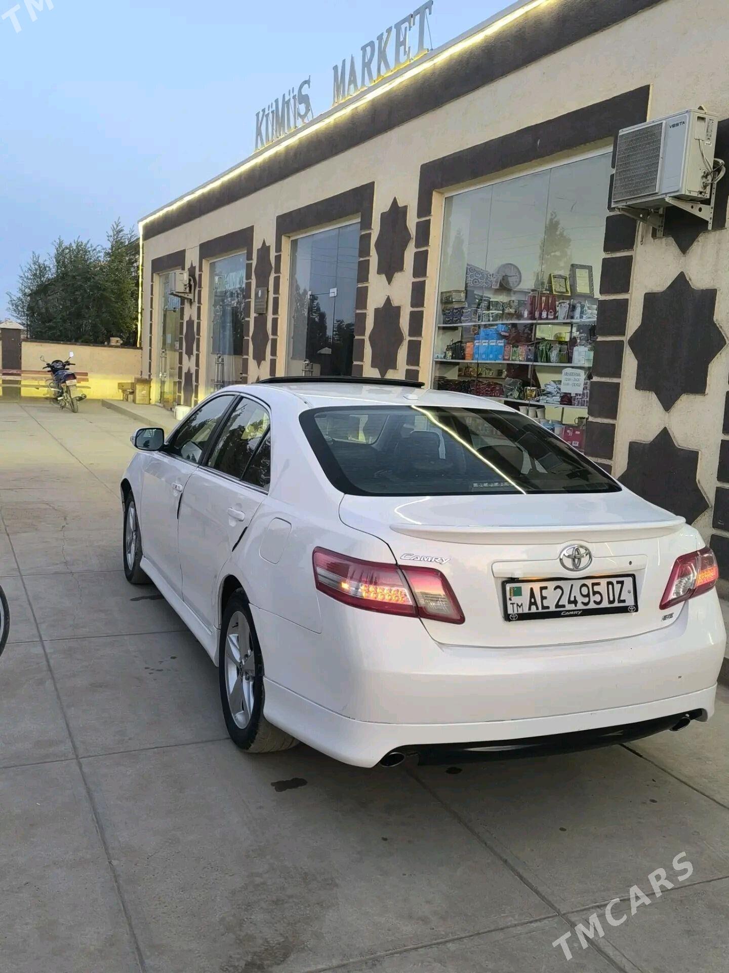 Toyota Camry 2010 - 250 000 TMT - Акдепе - img 6