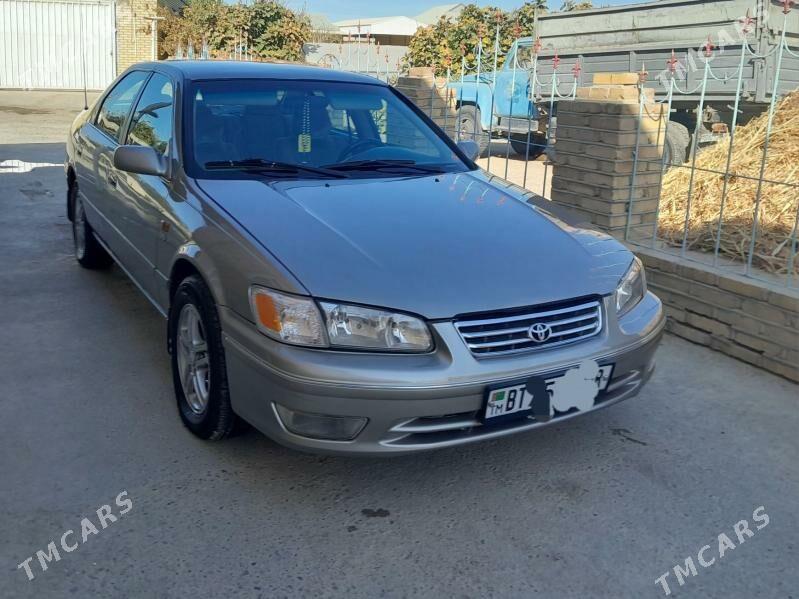 Toyota Camry 2000 - 150 000 TMT - Мары - img 1