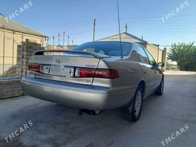 Toyota Camry 2000 - 150 000 TMT - Мары - img 2