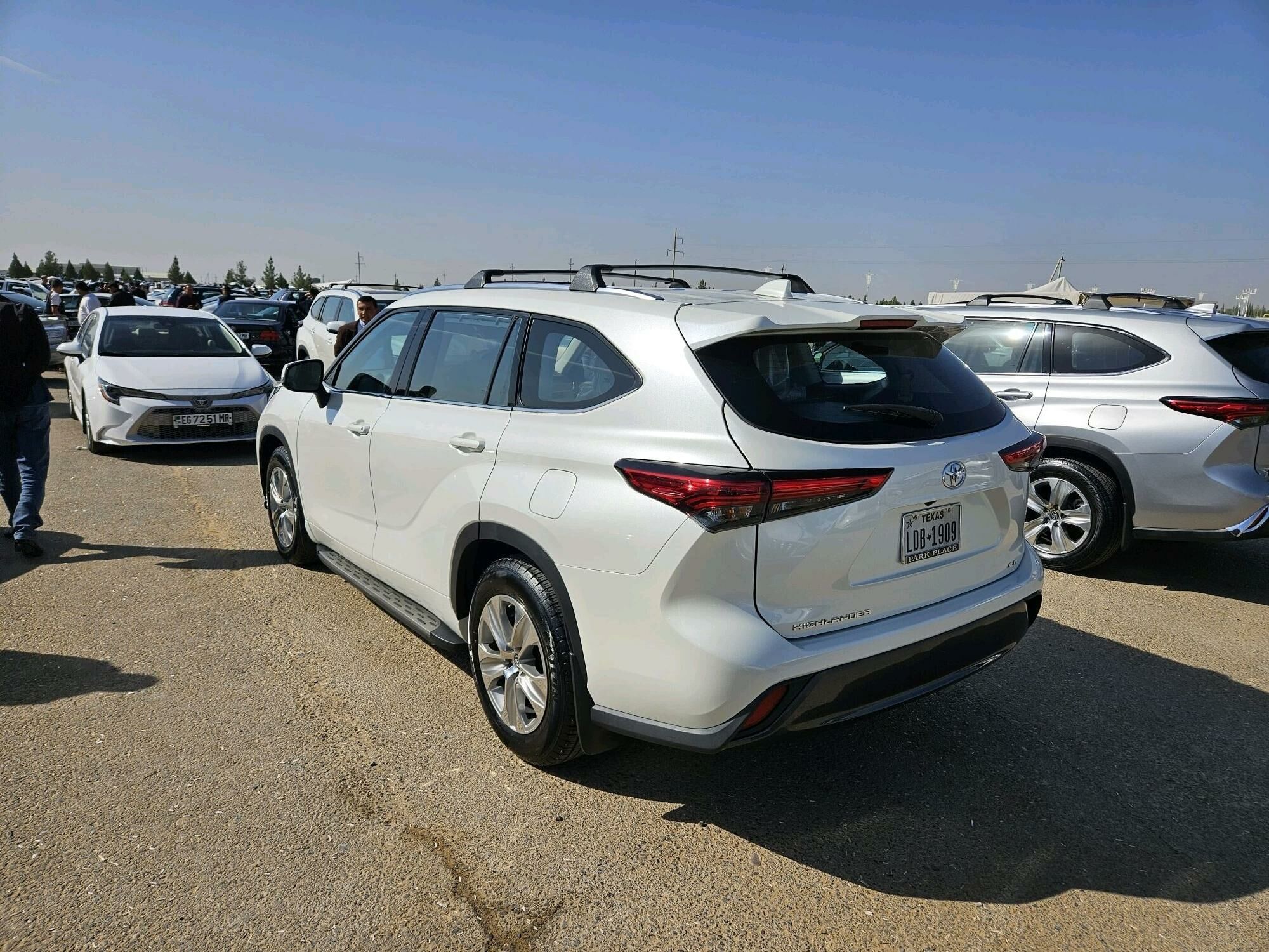 Toyota Highlander 2021 - 550 000 TMT - Мары - img 8