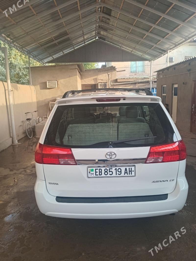 Toyota Sienna 2004 - 240 000 TMT - Теджен - img 2