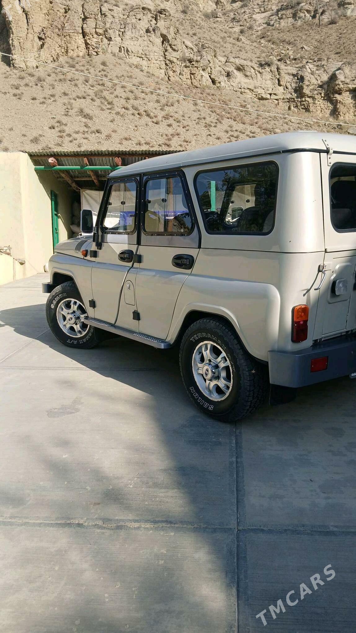 UAZ 469 2002 - 160 000 TMT - Magtymguly - img 1