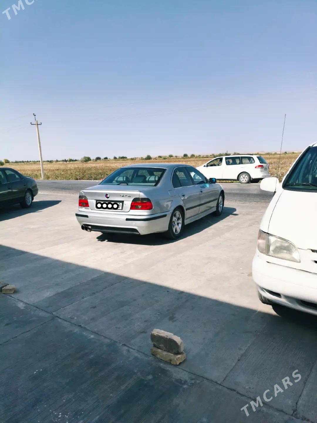 BMW E39 1999 - 90 000 TMT - Туркменабат - img 3