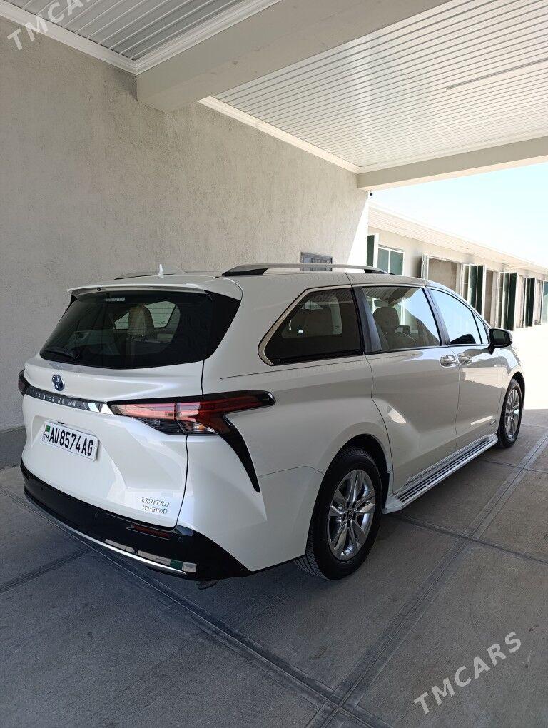 Toyota Sienna 2021 - 550 000 TMT - Büzmeýin - img 3