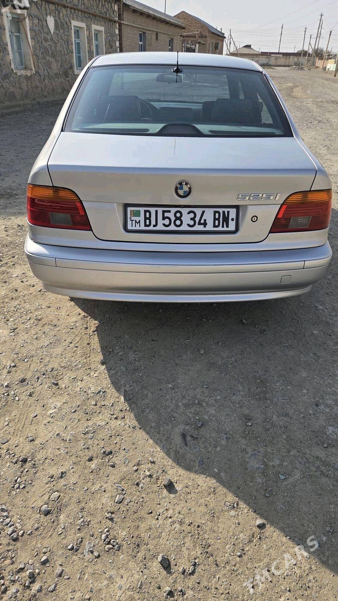 BMW 525 2001 - 150 000 TMT - Берекет - img 4