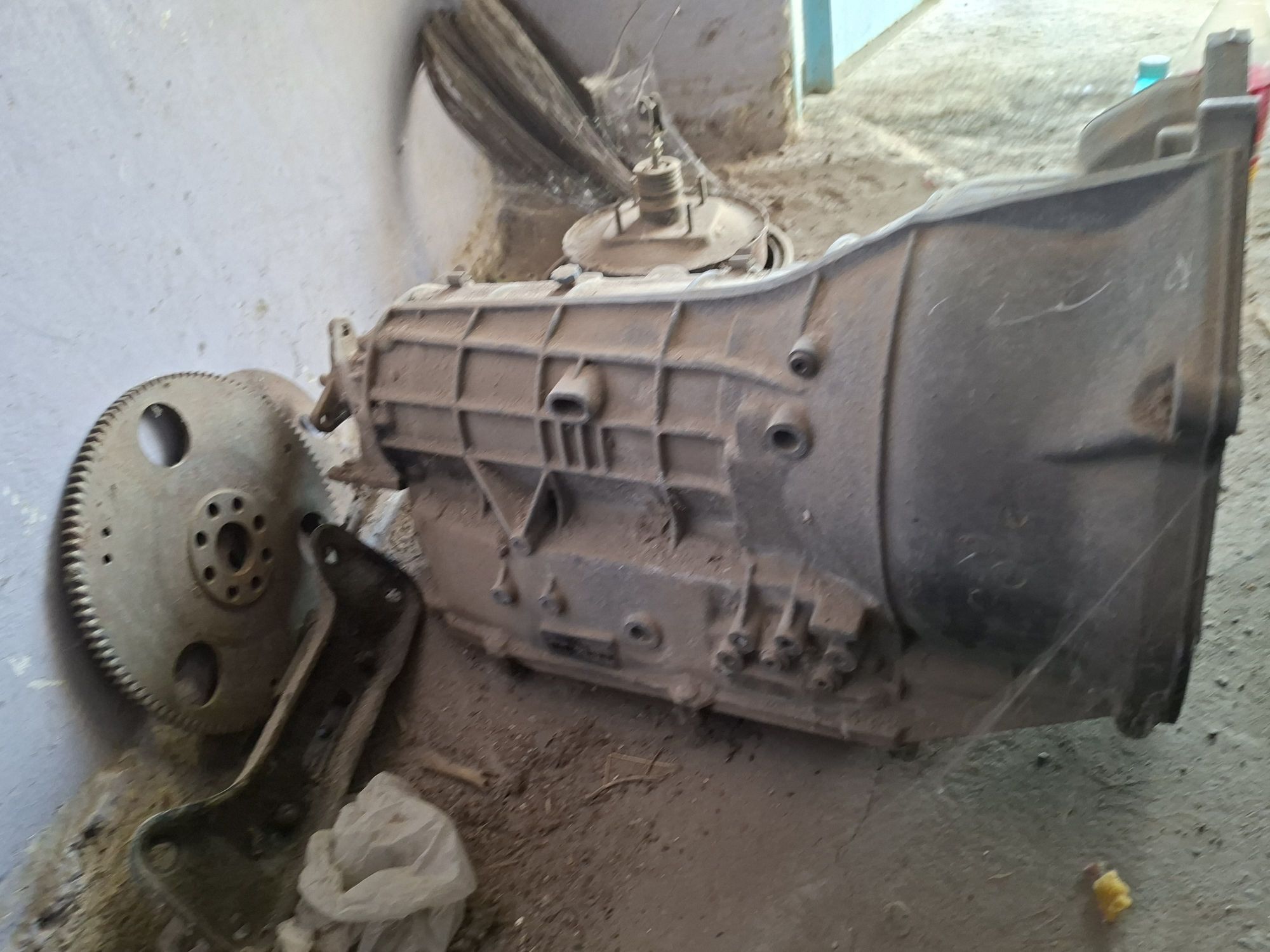 BMW KAROPKA 1 000 TMT - Aşgabat - img 4