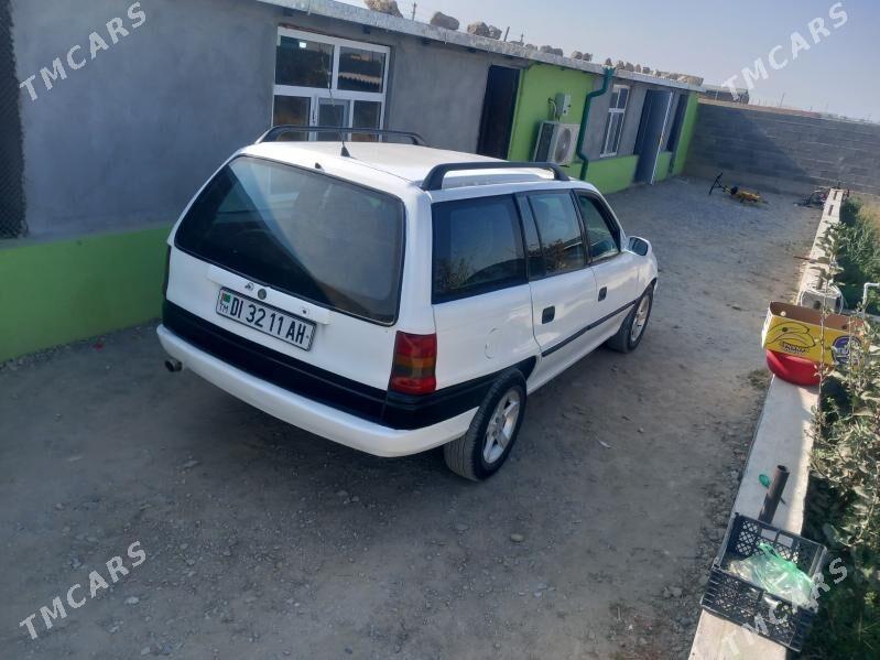 Opel Astra 1995 - 45 000 TMT - Бахарден - img 2