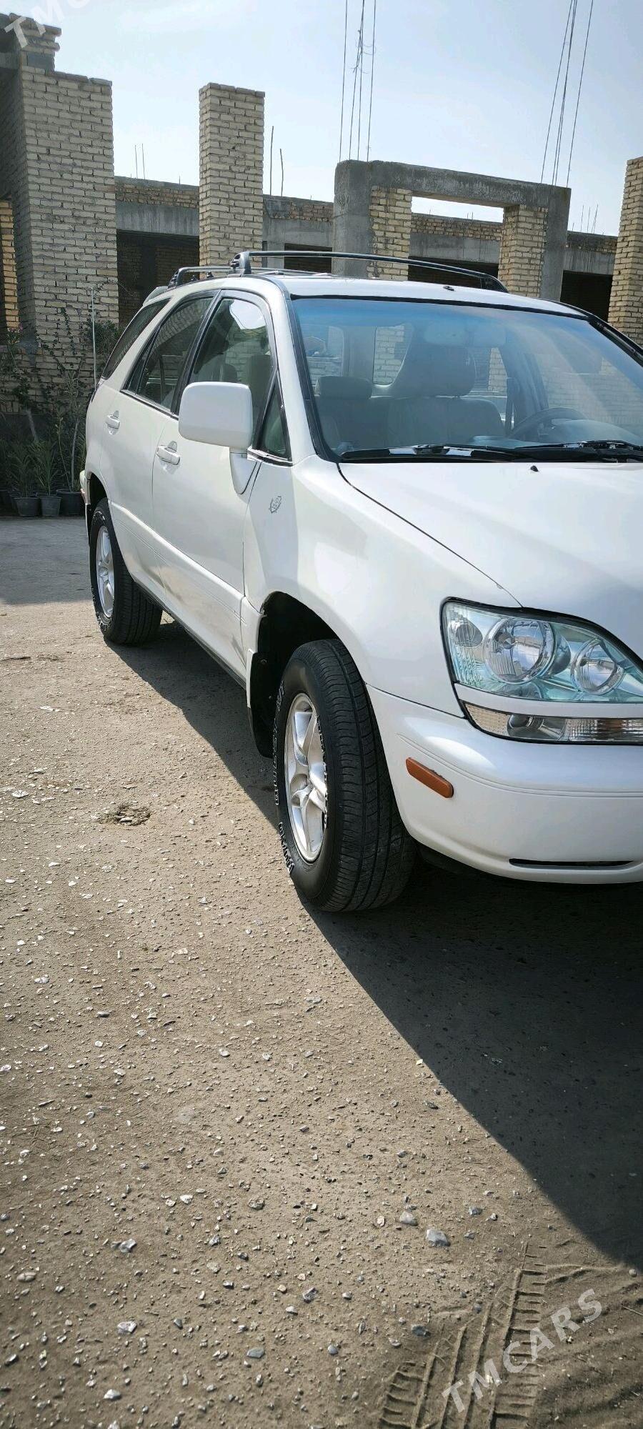 Lexus RX 300 2000 - 180 000 TMT - Дянев - img 2