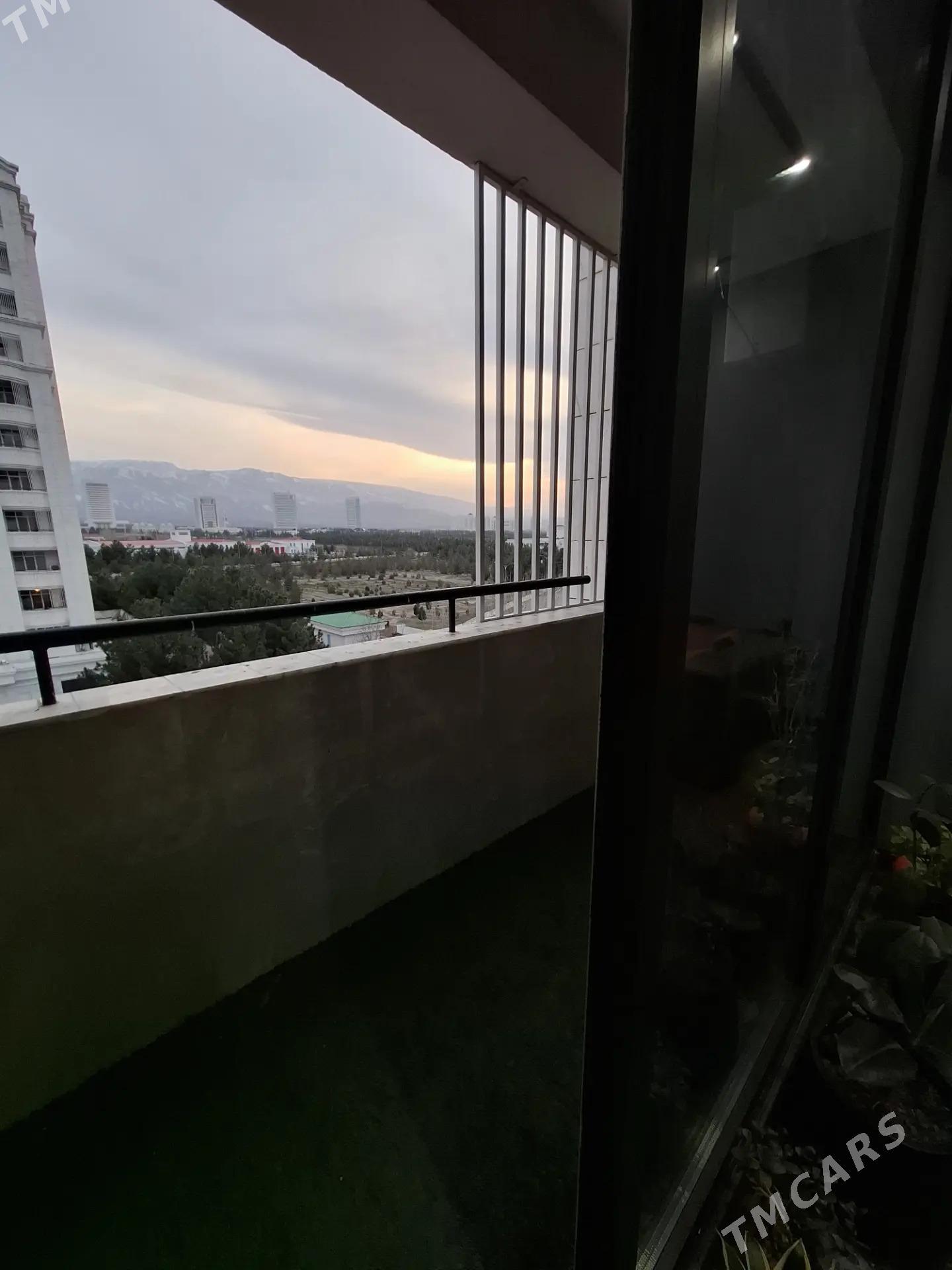 4 kom elitka 5 etaj - Sowetskiý köç. (Garaşsyzlyk şaýoly) - img 3