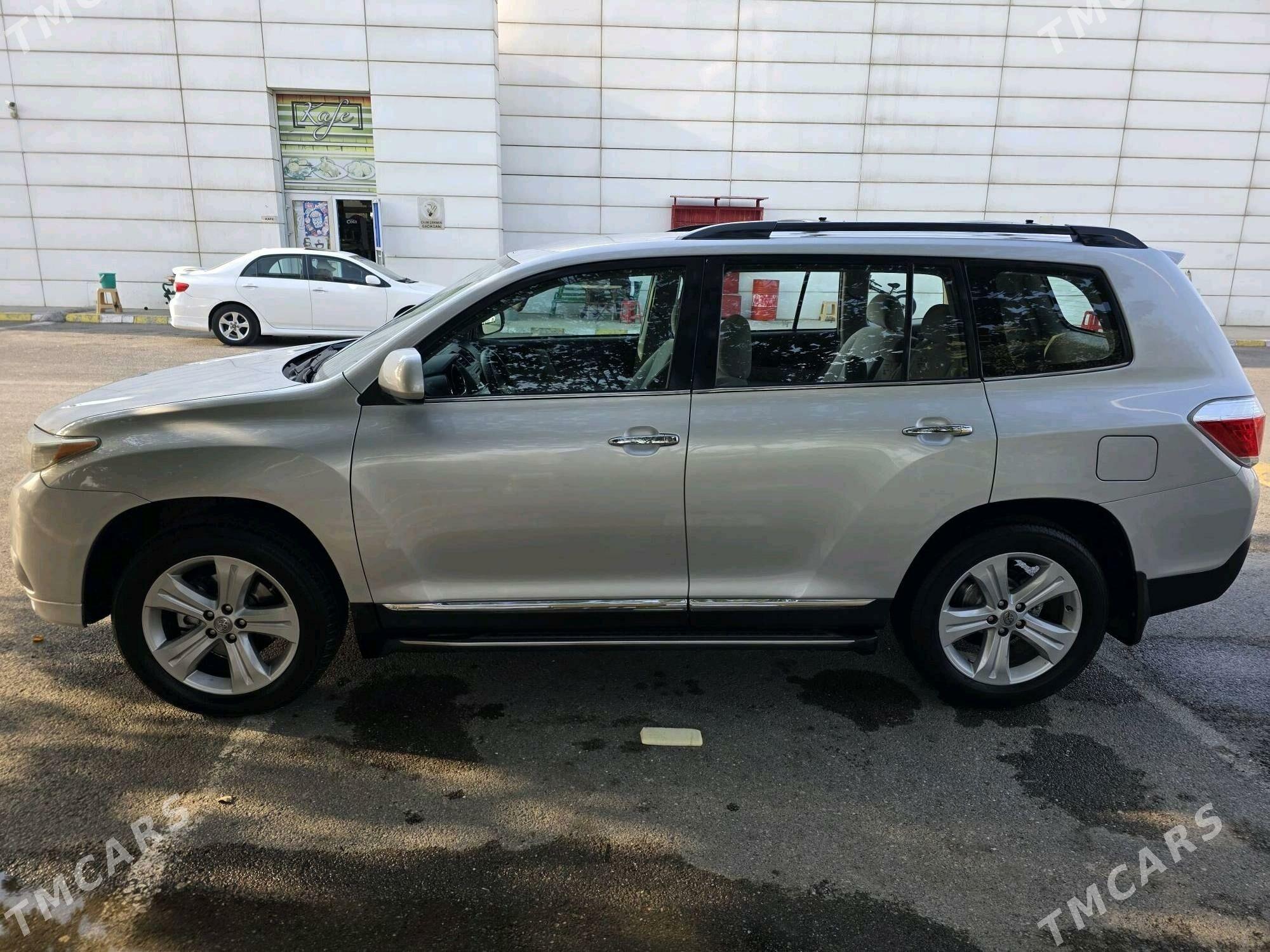 Toyota Highlander 2011 - 318 000 TMT - 6 mkr - img 3