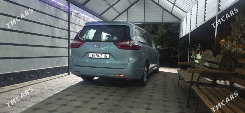Toyota Sienna 2016 - 380 000 TMT - Daşoguz - img 4