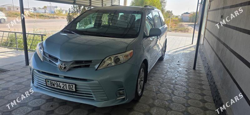 Toyota Sienna 2016 - 380 000 TMT - Daşoguz - img 5
