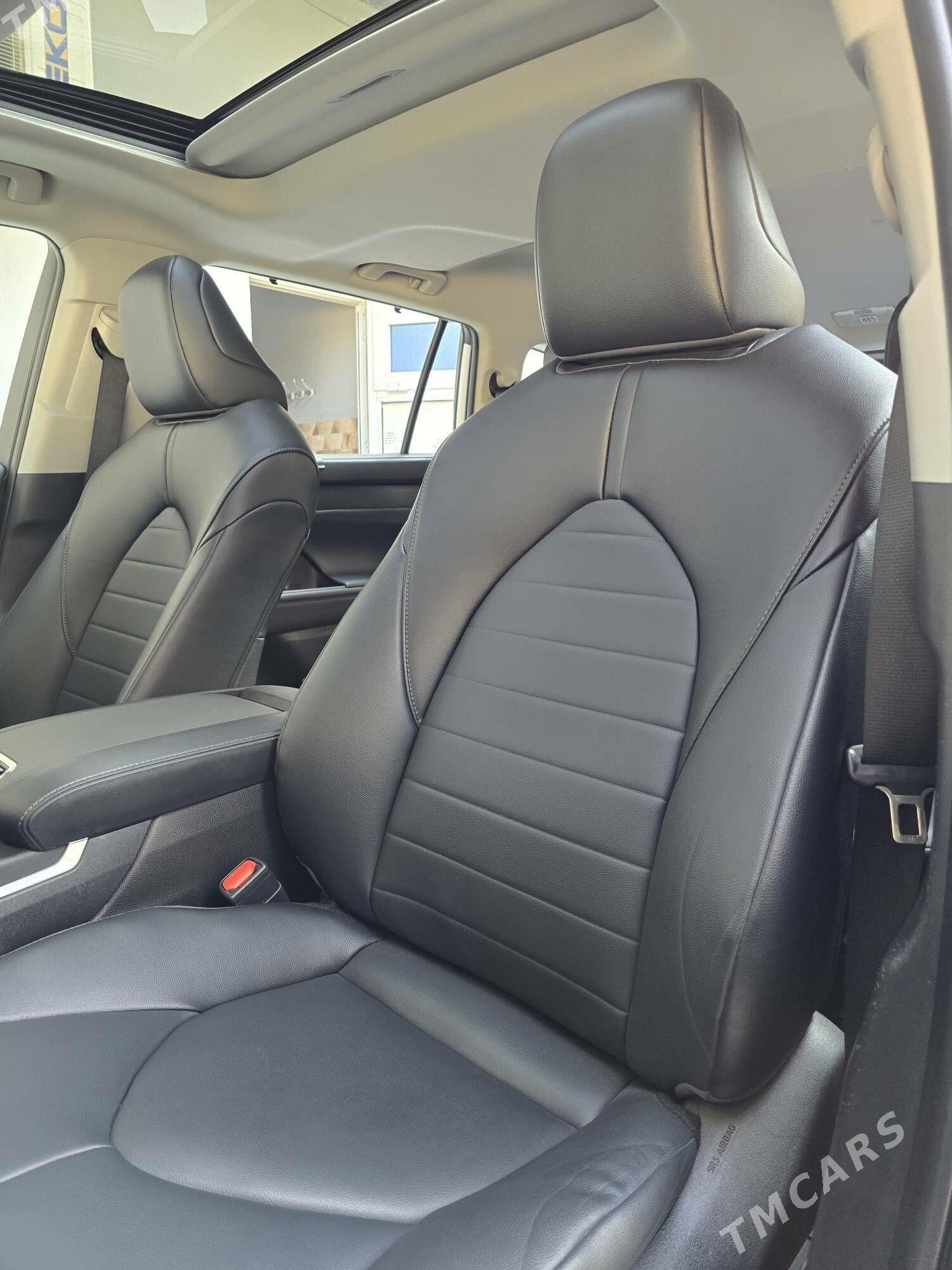 Toyota Highlander 2022 - 610 000 TMT - Ашхабад - img 4