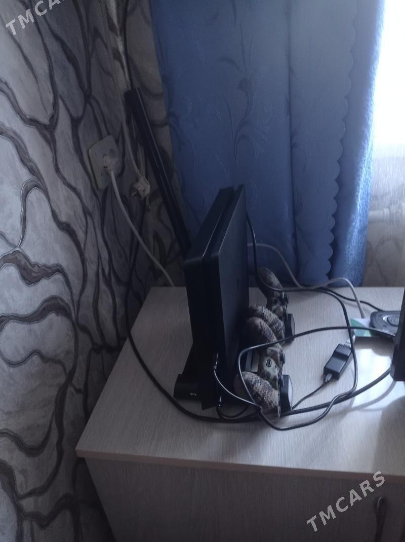 ps 4 slim 1tb - Türkmenabat - img 1