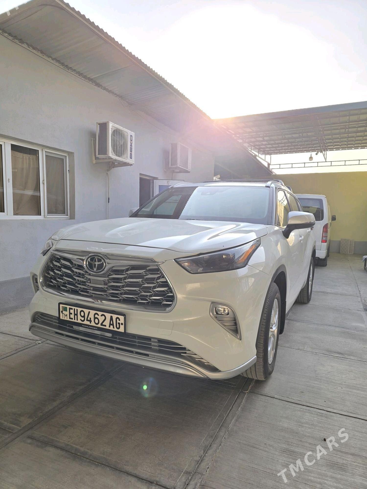 Toyota Highlander 2022 - 610 000 TMT - Ашхабад - img 8