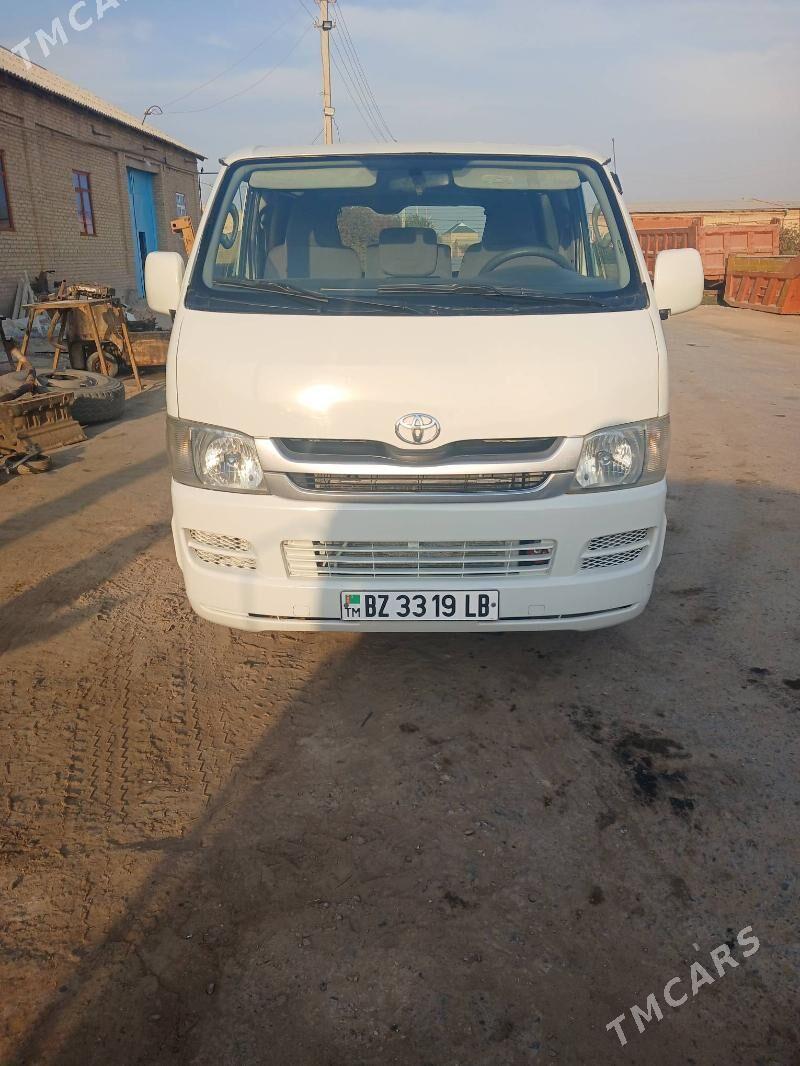 Toyota Hiace 2009 - 290 000 TMT - Сакар - img 2