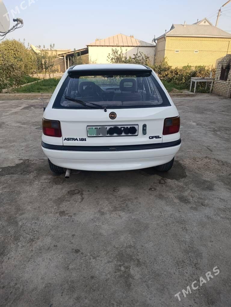 Opel Astra 1993 - 45 000 TMT - Sakarçäge - img 5